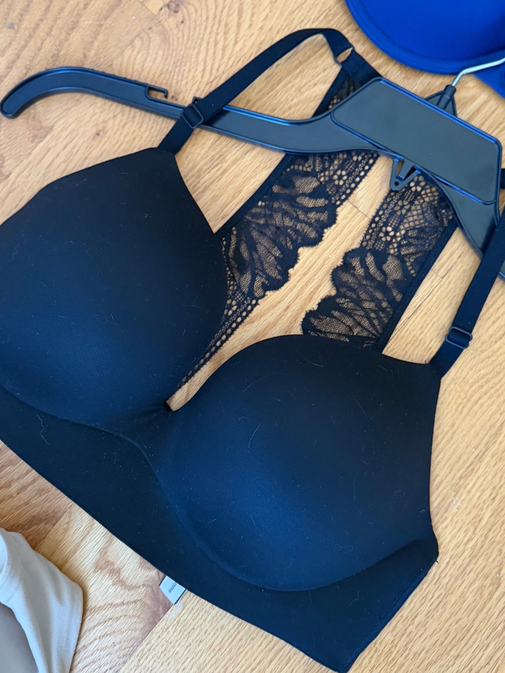 The Incredible by Victoria's Secret 34d Wireless Lace-Back Comfort Bra - Black
